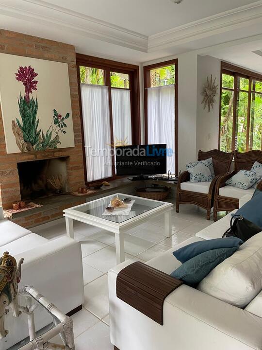 House for vacation rental in São Sebastião (Praia da Baleia)