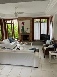 House in a gated community on Baleia beach