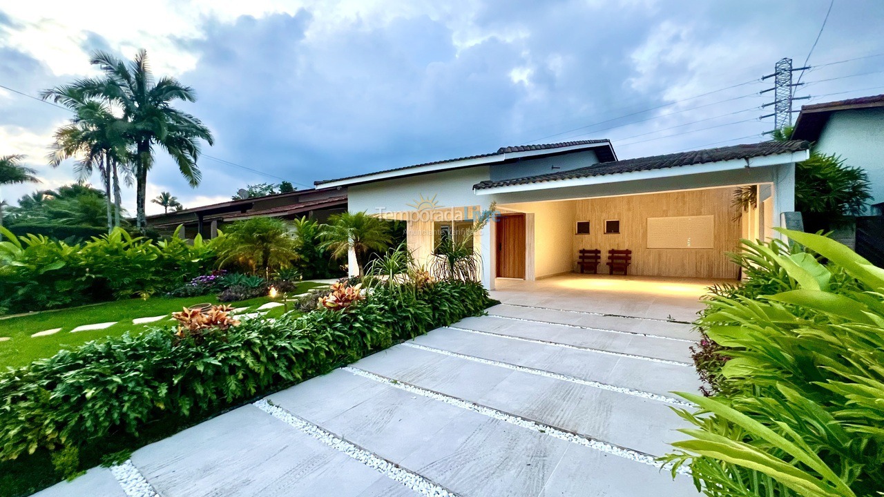 House for vacation rental in Bertioga (Condominio Morada da Praia)