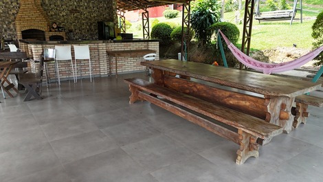 Recanto Vale do Una para festas,finais de semanas e eventos