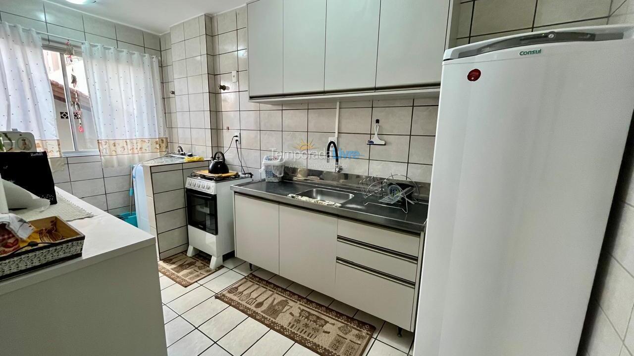 Apartamento para alquiler de vacaciones em Itapema (Meia Praia)
