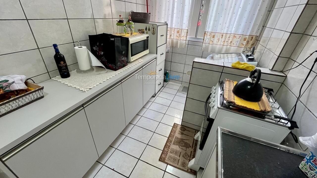 Apartamento para alquiler de vacaciones em Itapema (Meia Praia)