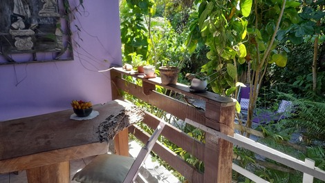 2-suite house 50m from the sea in 1200m2 of private garden/7 people//AC