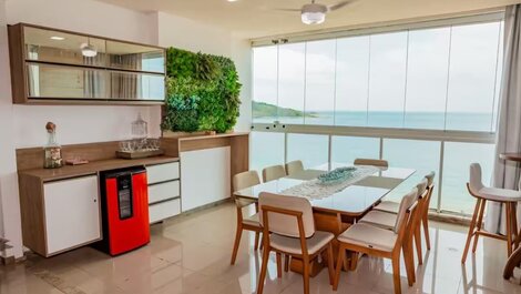 BEAUTIFUL APARTMENT WITH 3 BEDROOMS, 2 GARAGE, FEW MTS FROM THE BEACH, 08 PEOPLE, WIFI