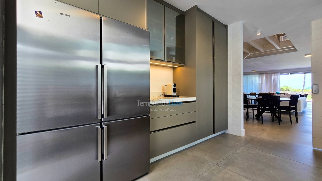 Casa para aluguel de temporada em São Sebastião (Barra do Una)