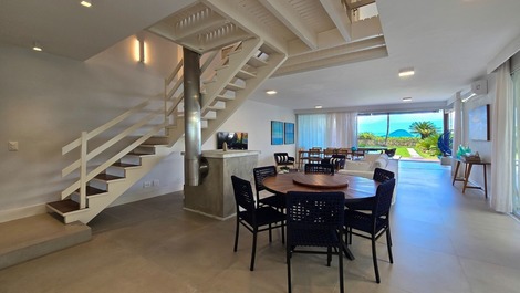 Locação de casa frente ao mar na Praia de Barra do Una