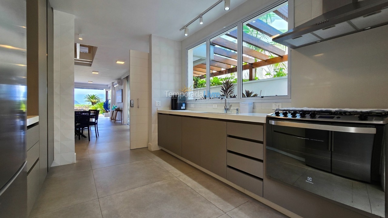 Casa para aluguel de temporada em São Sebastião (Barra do Una)