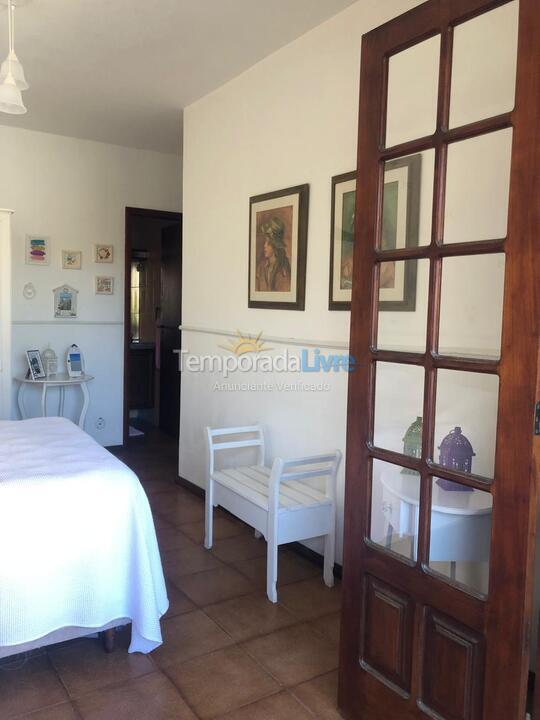 Casa para aluguel de temporada em Cabo Frio (Praia do Forte)