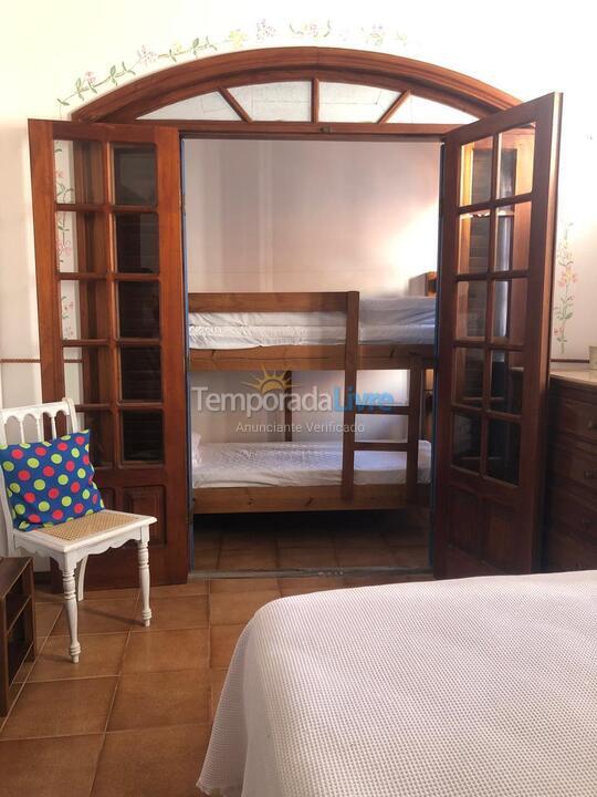 Casa para aluguel de temporada em Cabo Frio (Praia do Forte)