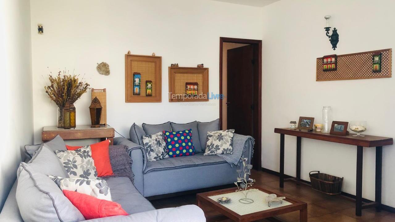 Casa para aluguel de temporada em Cabo Frio (Praia do Forte)