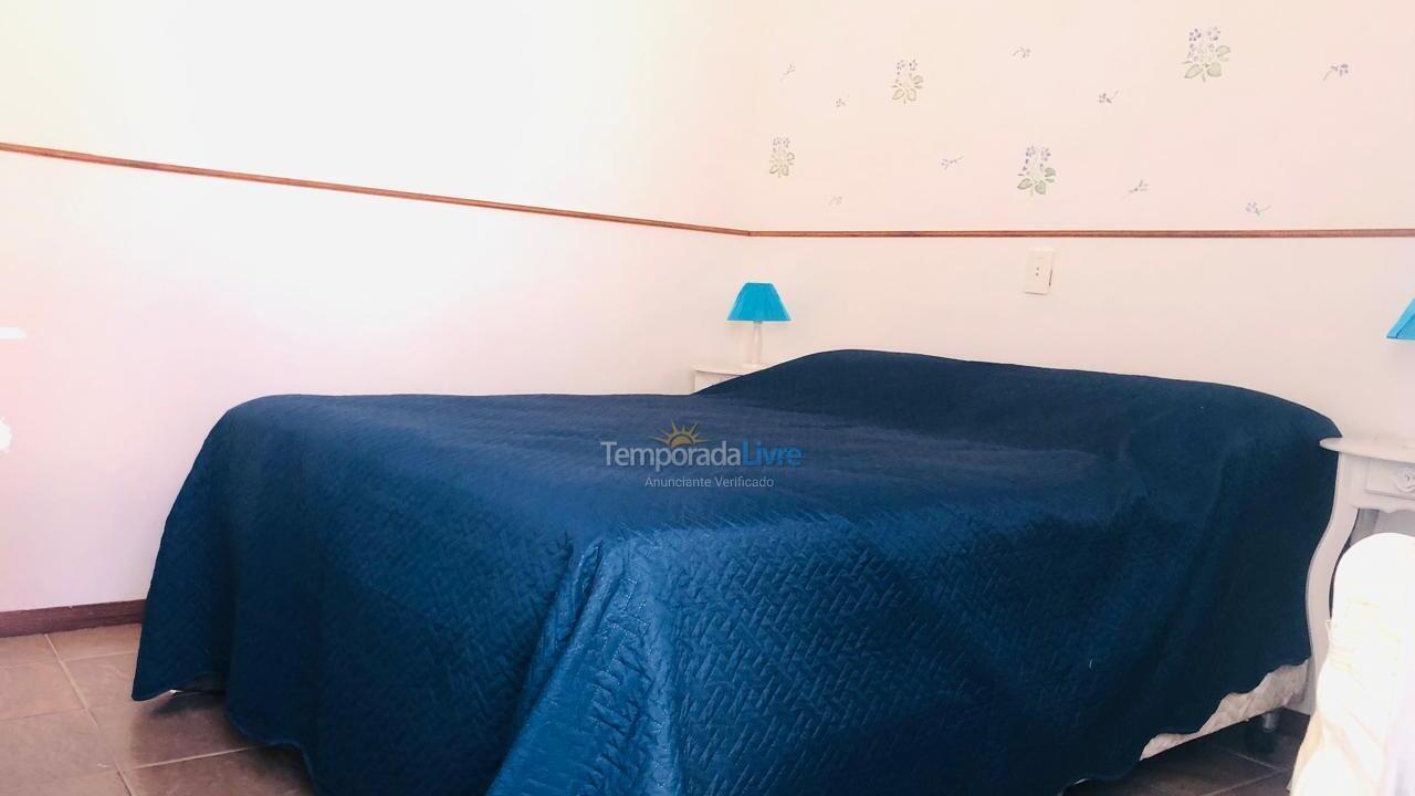 Casa para aluguel de temporada em Cabo Frio (Praia do Forte)