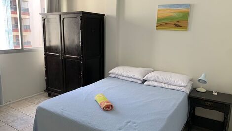 Apartamento de 1 dormitorio con vista lateral y pies en la arena