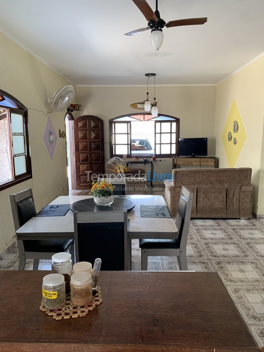 Casa para alquiler de vacaciones em Itanhaém (Jardim Suarão)