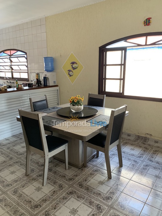 Casa para alquiler de vacaciones em Itanhaém (Jardim Suarão)