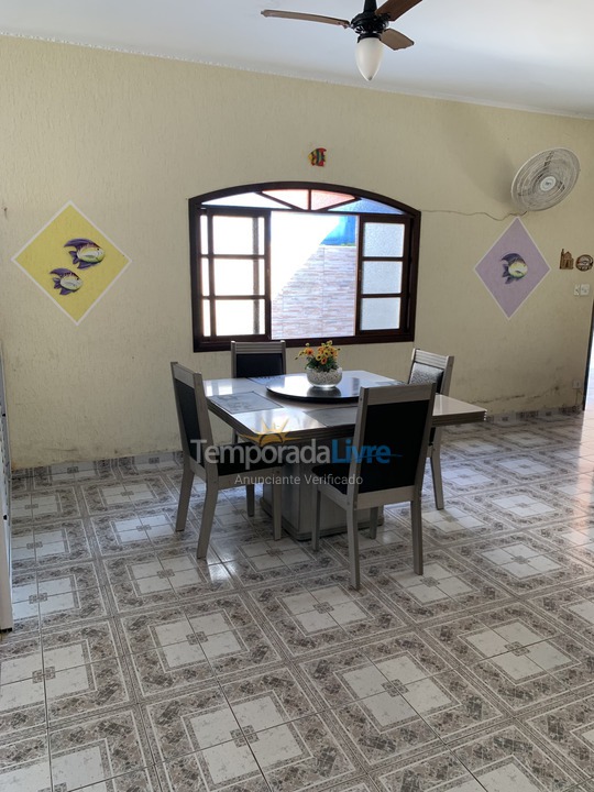 Casa para alquiler de vacaciones em Itanhaém (Jardim Suarão)