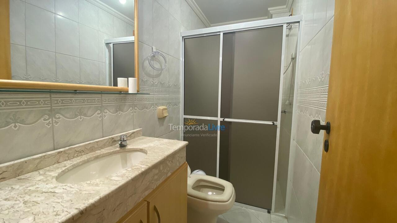 Apartamento para aluguel de temporada em Bombinhas (Canto Grande)