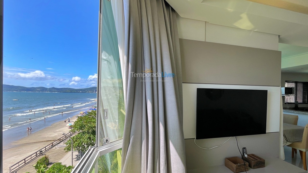 Apartamento para aluguel de temporada em Itapema (Meia Praia)