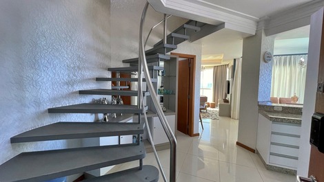 Apartamento 3 suítes frente mar Itapema Meia Praia SC