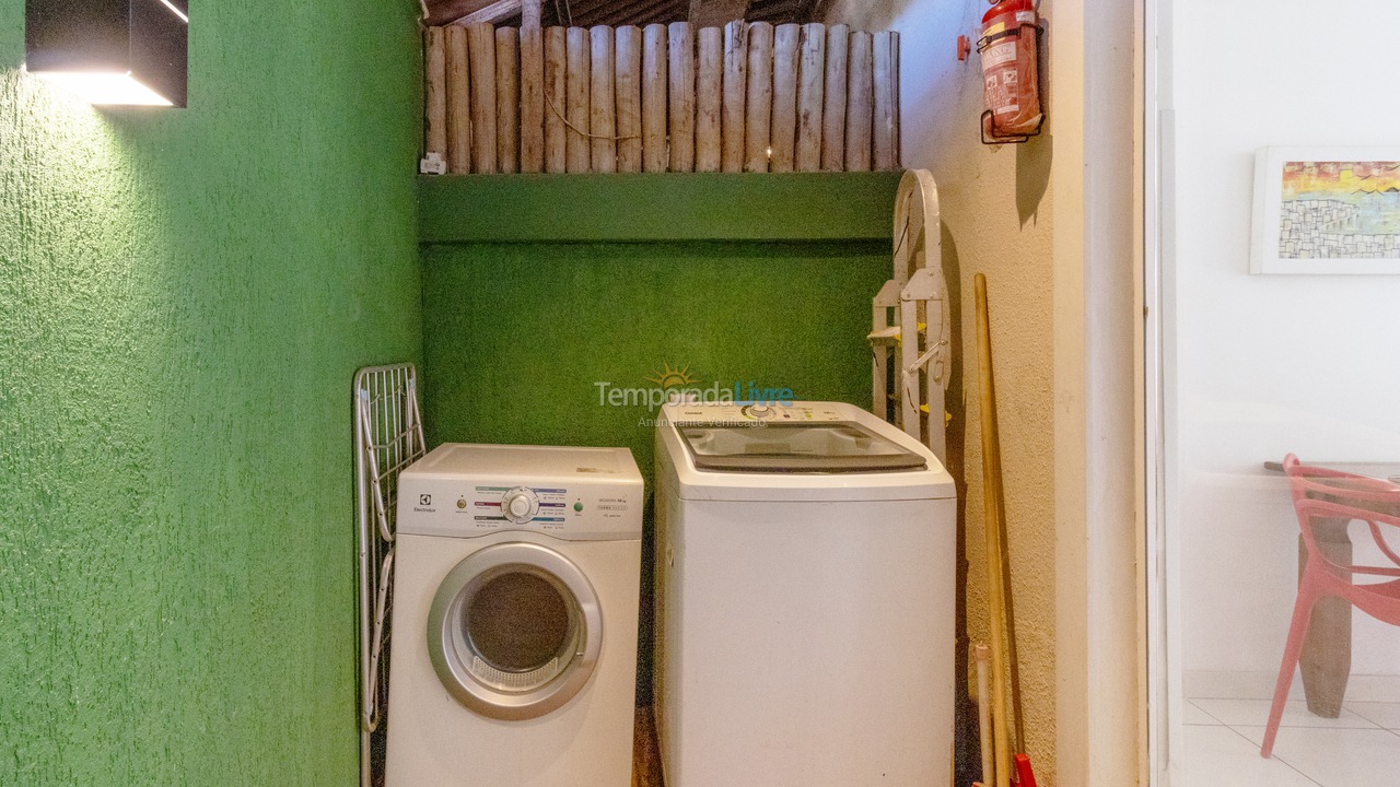 Casa para aluguel de temporada em Armação dos Búzios (Praia Rasa)