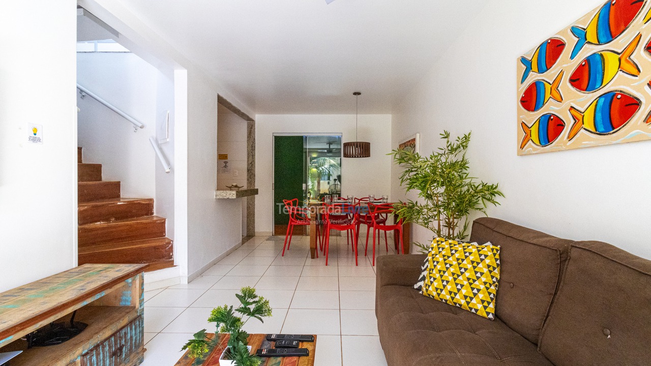 Casa para aluguel de temporada em Armação dos Búzios (Praia Rasa)