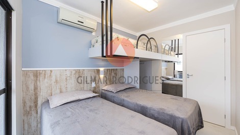 Apto 2 dormitórios acomodação para 6 pessoas - Praia de Canto Grande