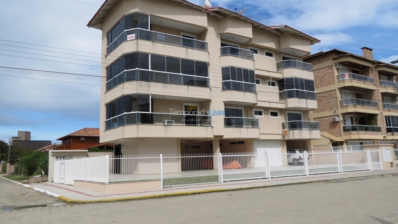 Apartamento para aluguel de temporada em Bombinhas (Canto Grande)