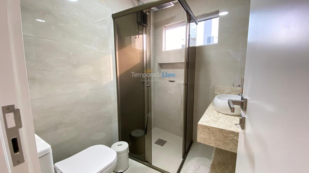 Apartamento para aluguel de temporada em Bombinhas (Canto Grande)