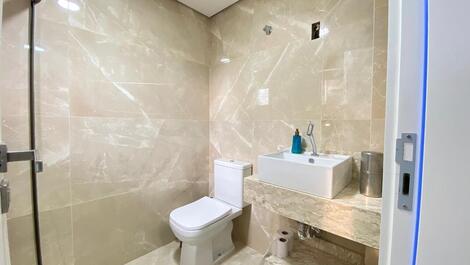 Apto com 3 dormitórios praia de Canto Grande