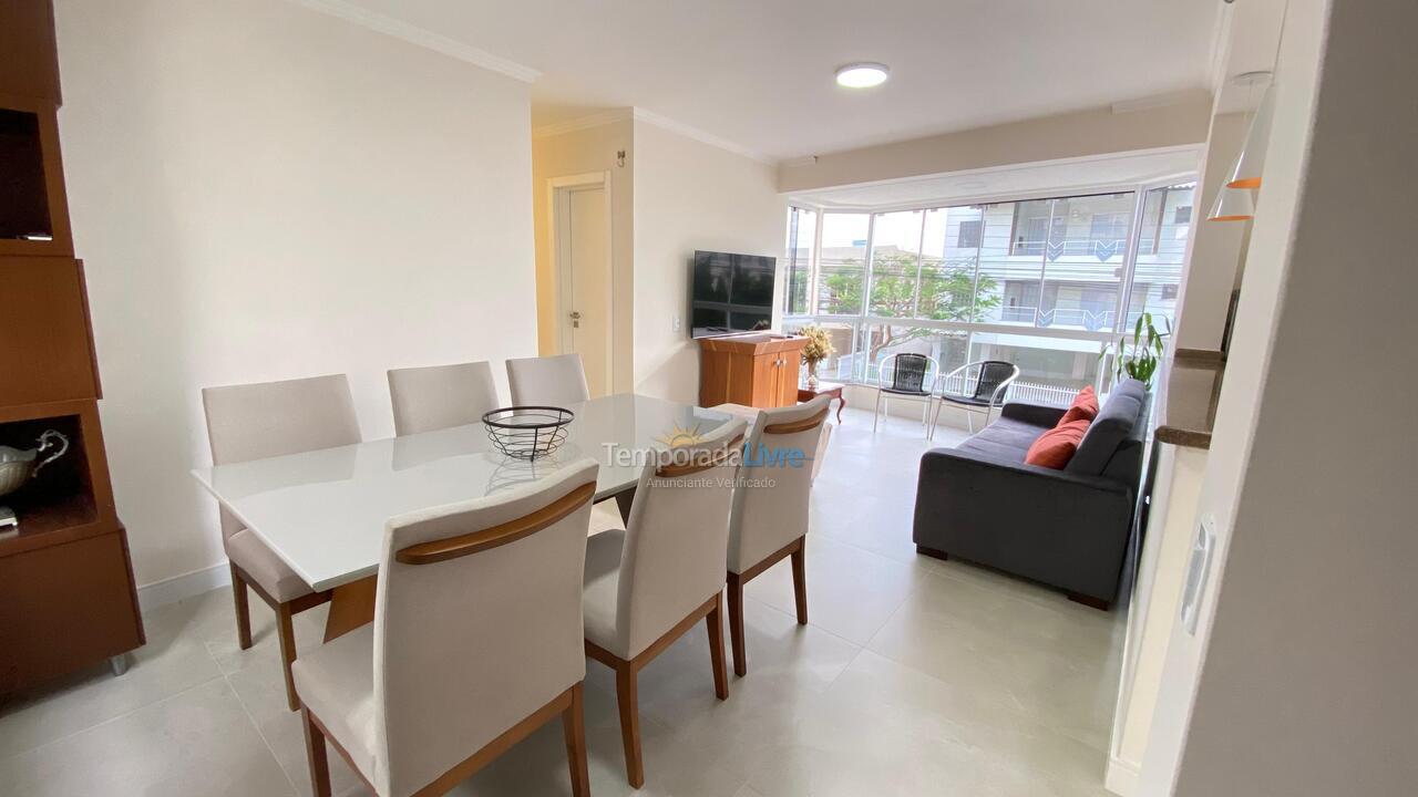 Apartamento para aluguel de temporada em Bombinhas (Canto Grande)