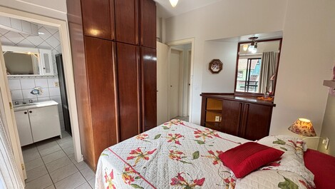 APTO 2 QUARTOS A 50 METROS DO MAR EM BOMBAS