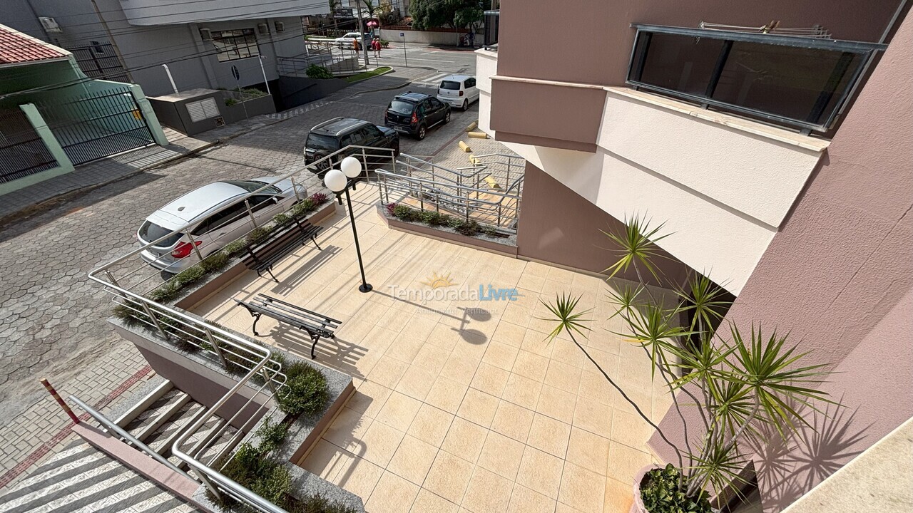 Apartamento para aluguel de temporada em Bombinhas (Praia de Bombas)