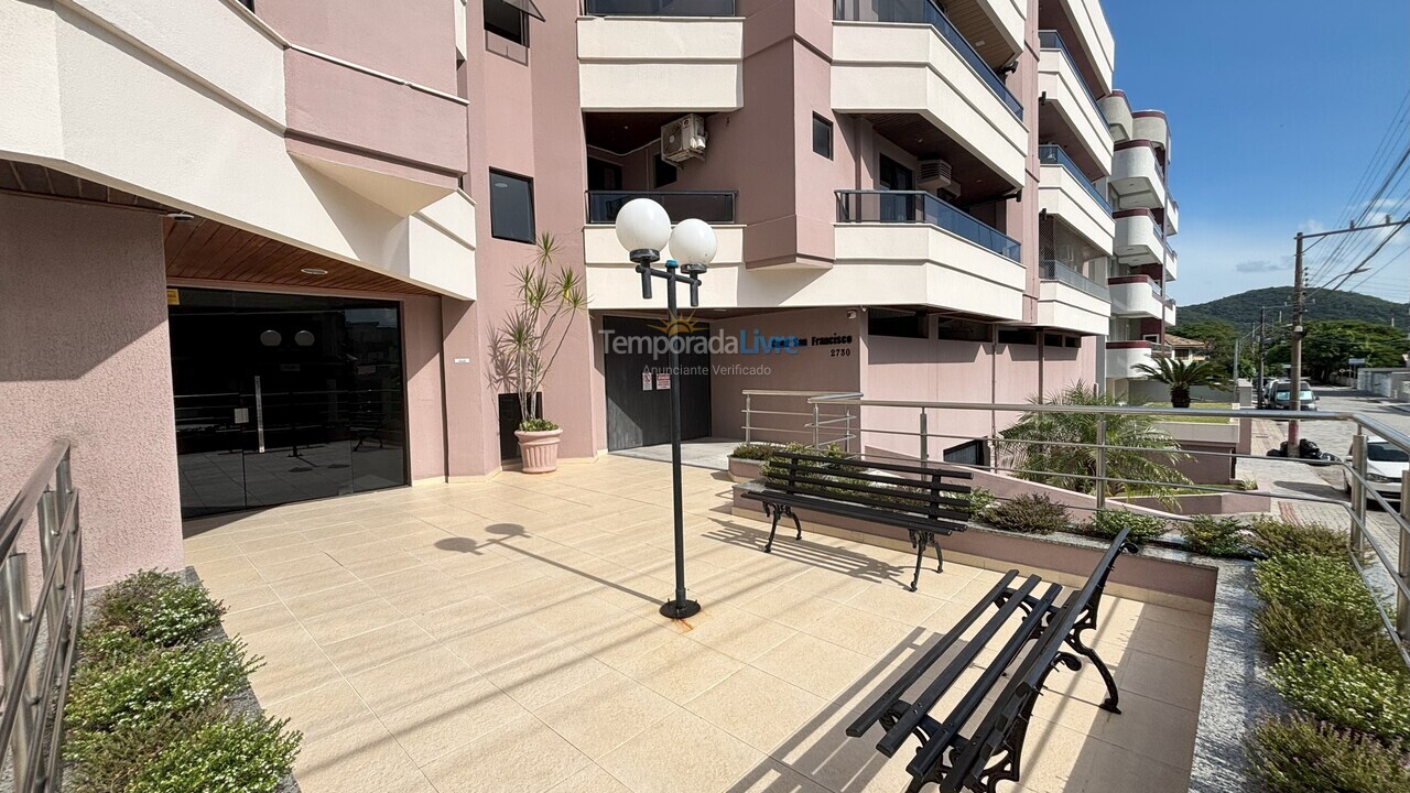 Apartamento para aluguel de temporada em Bombinhas (Praia de Bombas)