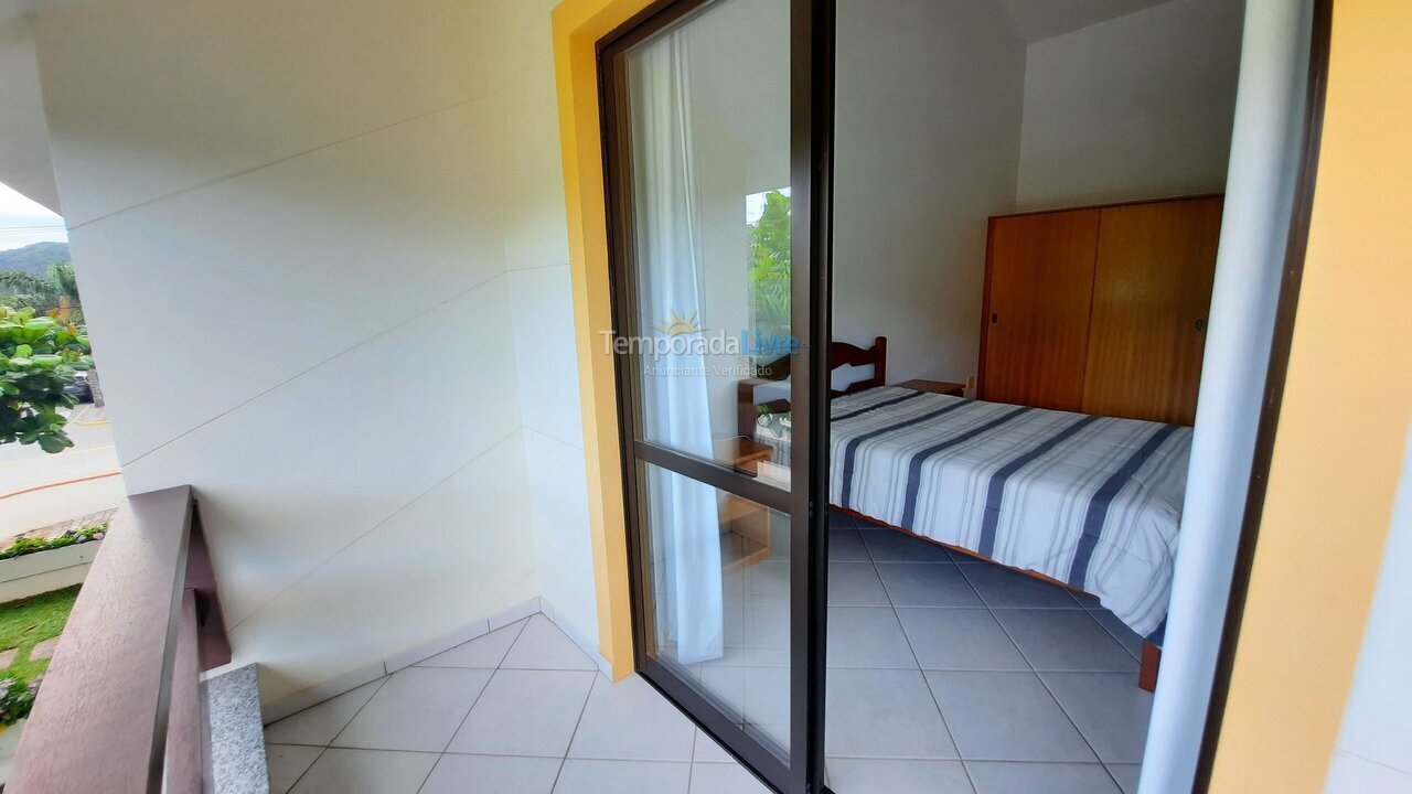 Apartment for vacation rental in Bombinhas (Praia de Bombas)