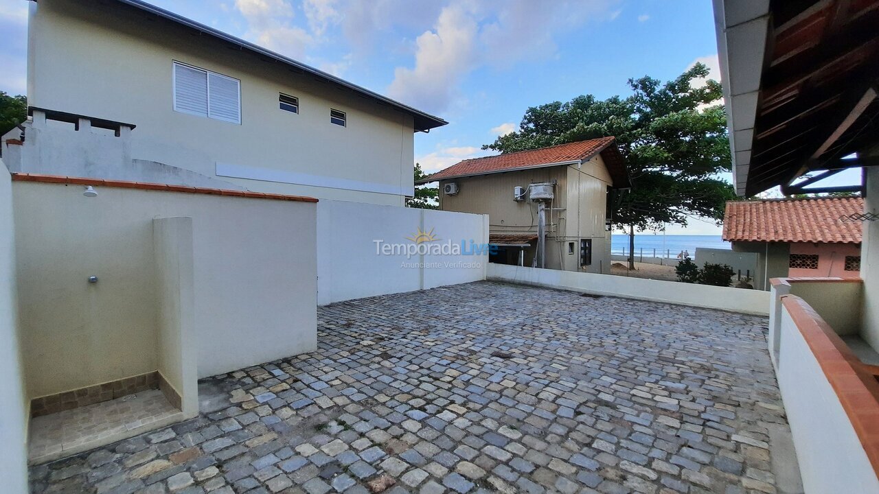 Apartment for vacation rental in Bombinhas (Praia de Bombas)