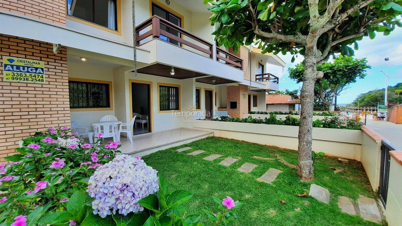 Apartment for vacation rental in Bombinhas (Praia de Bombas)