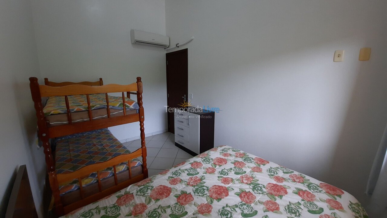 Apartment for vacation rental in Bombinhas (Praia de Bombas)