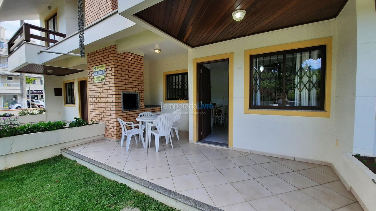 Apartment for vacation rental in Bombinhas (Praia de Bombas)