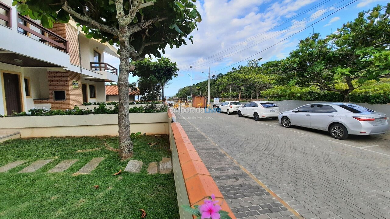 Apartment for vacation rental in Bombinhas (Praia de Bombas)