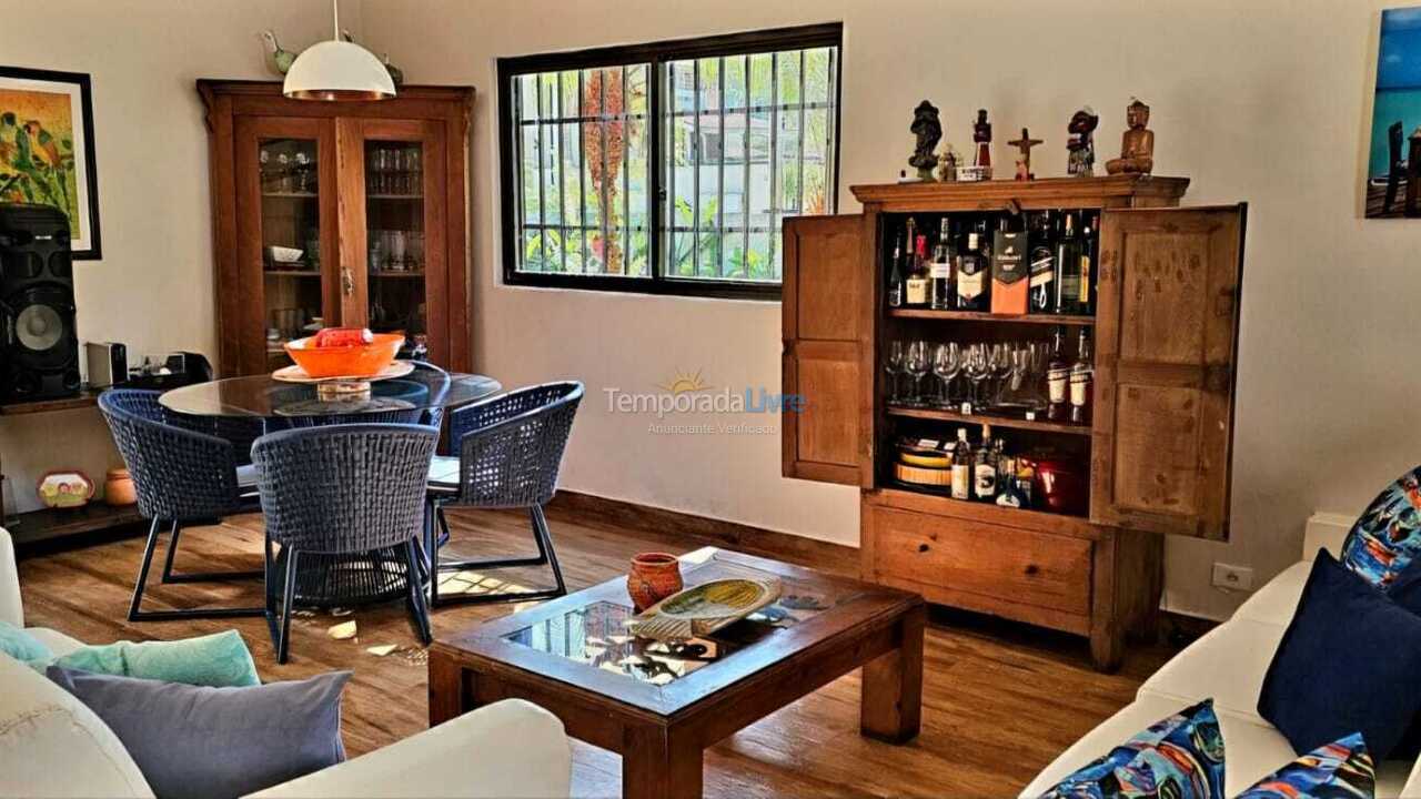 Casa para aluguel de temporada em São Sebastião (Juquehy)