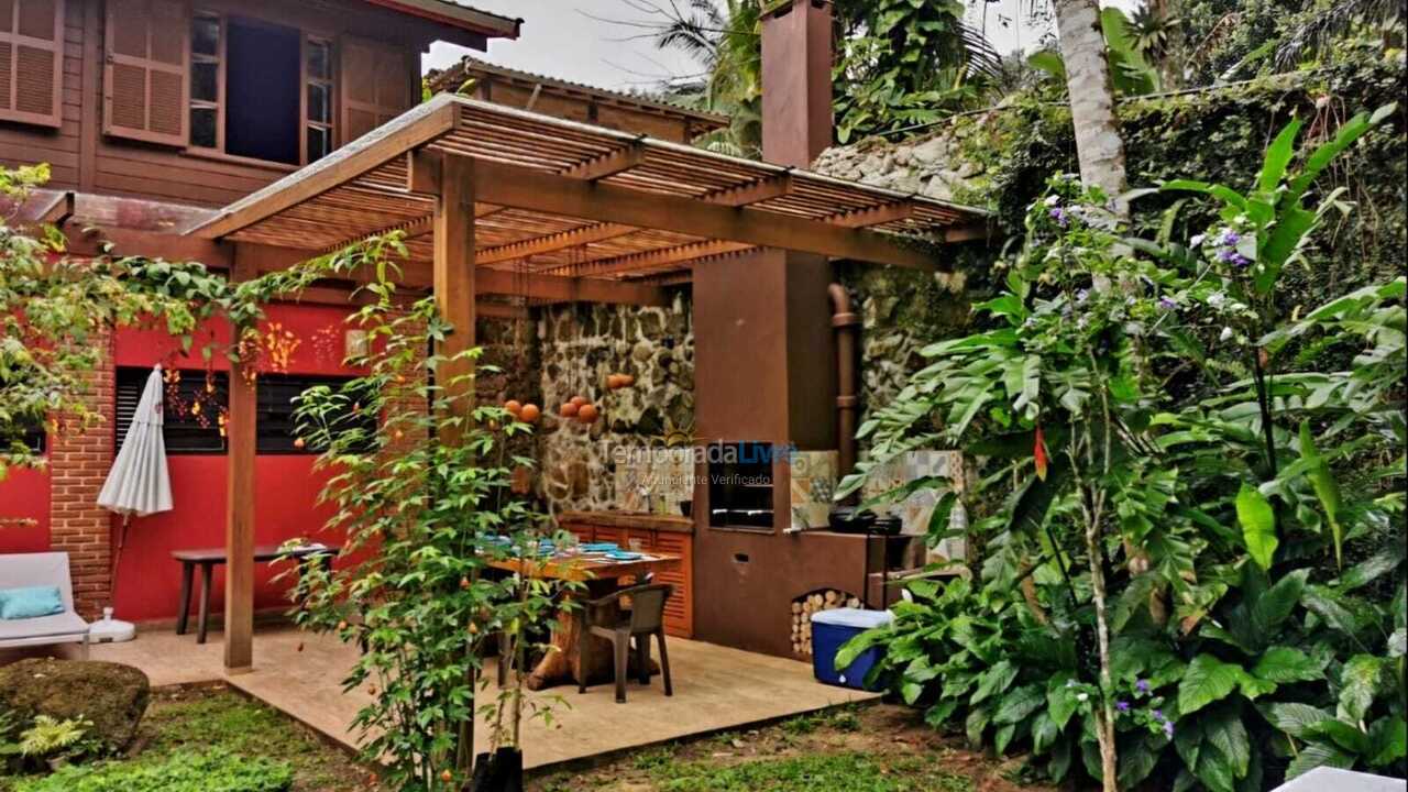 Casa para aluguel de temporada em São Sebastião (Juquehy)