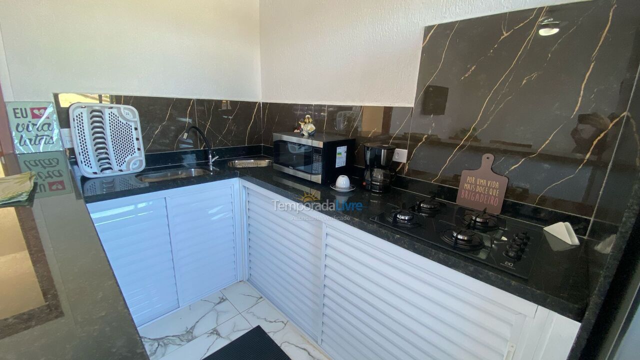 Apartamento para aluguel de temporada em Peruíbe (Balneario Maria Helena Novaes)