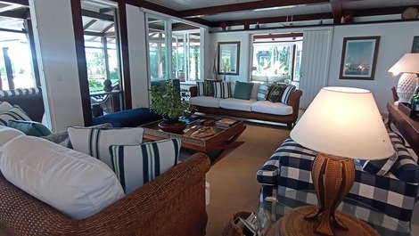 Casa frente al mar en condominio en Juquehy - Nochevieja y ventas