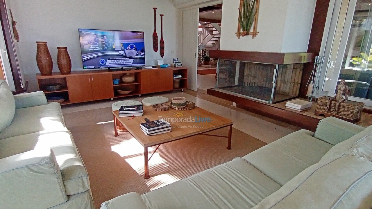 Casa para alquiler de vacaciones em São Sebastião (Barra do Una)