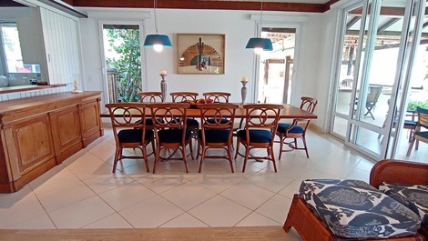 Casa frente al mar en condominio en Juquehy - Nochevieja y ventas