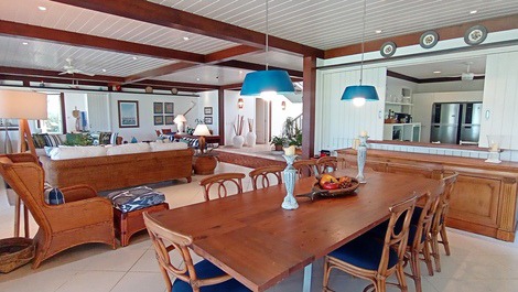 Casa frente al mar en condominio en Juquehy - Nochevieja y ventas