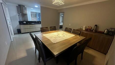 Linda casa para locação de temporada em Bombinhas-SC