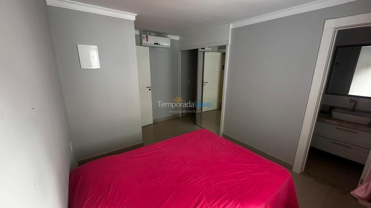 Casa para aluguel de temporada em Bombinhas (Praia de Bombas)