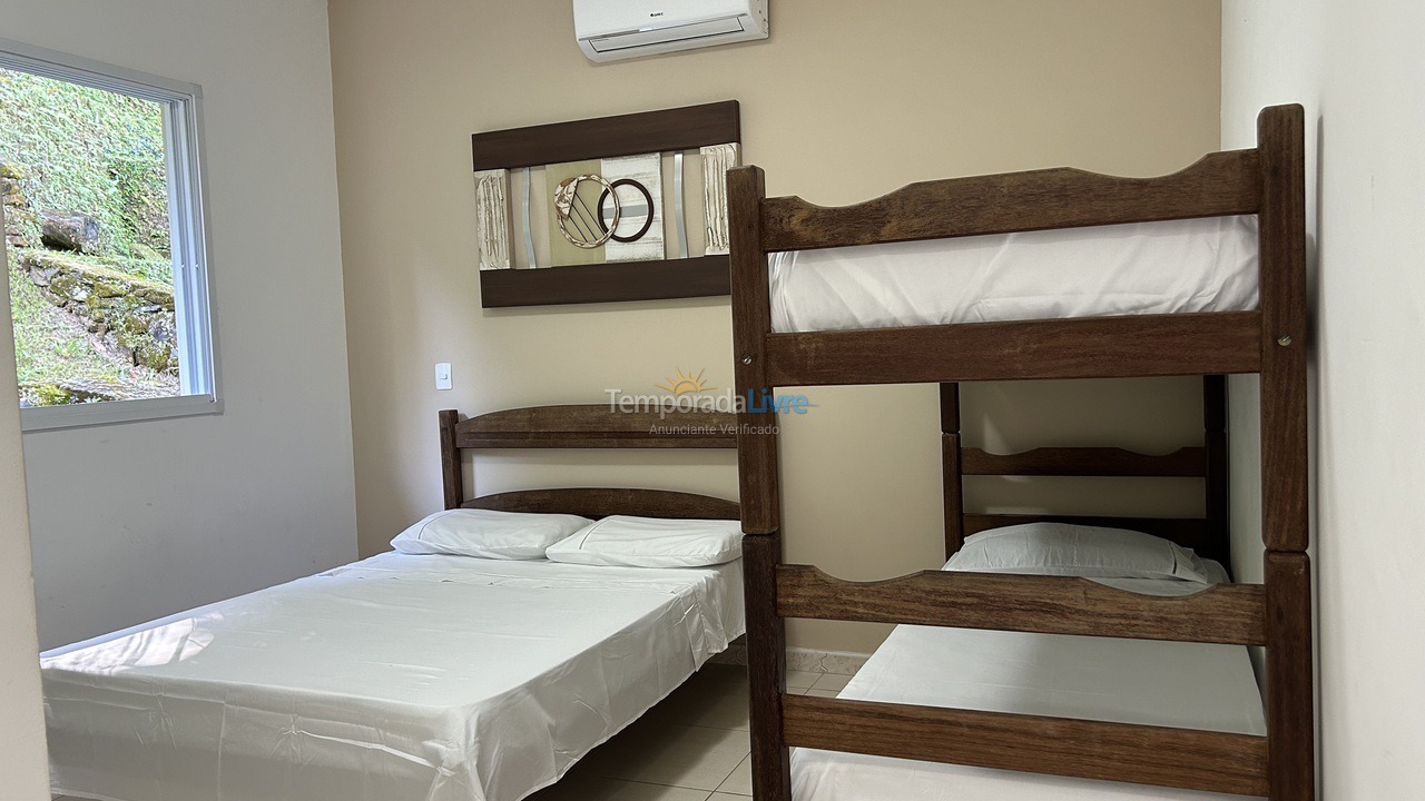 Casa para aluguel de temporada em Ubatuba (Praia do Tenório)