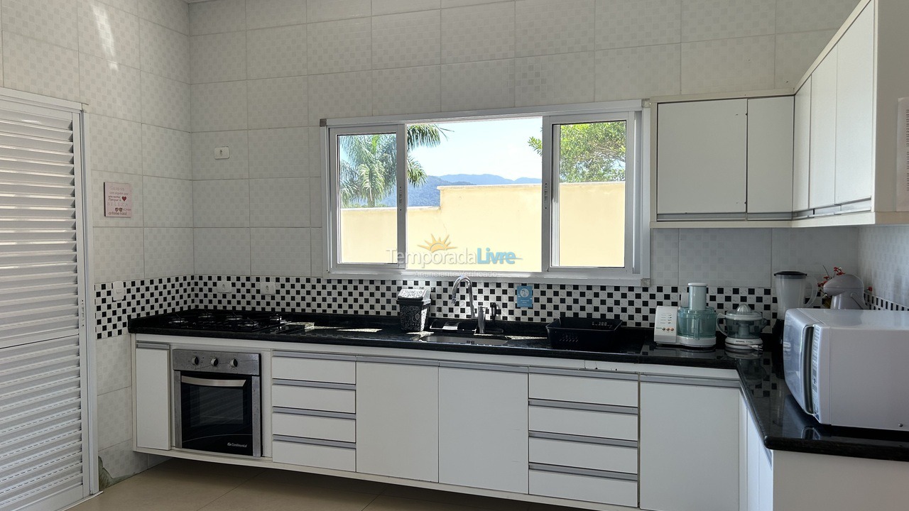 Casa para aluguel de temporada em Ubatuba (Praia do Tenório)