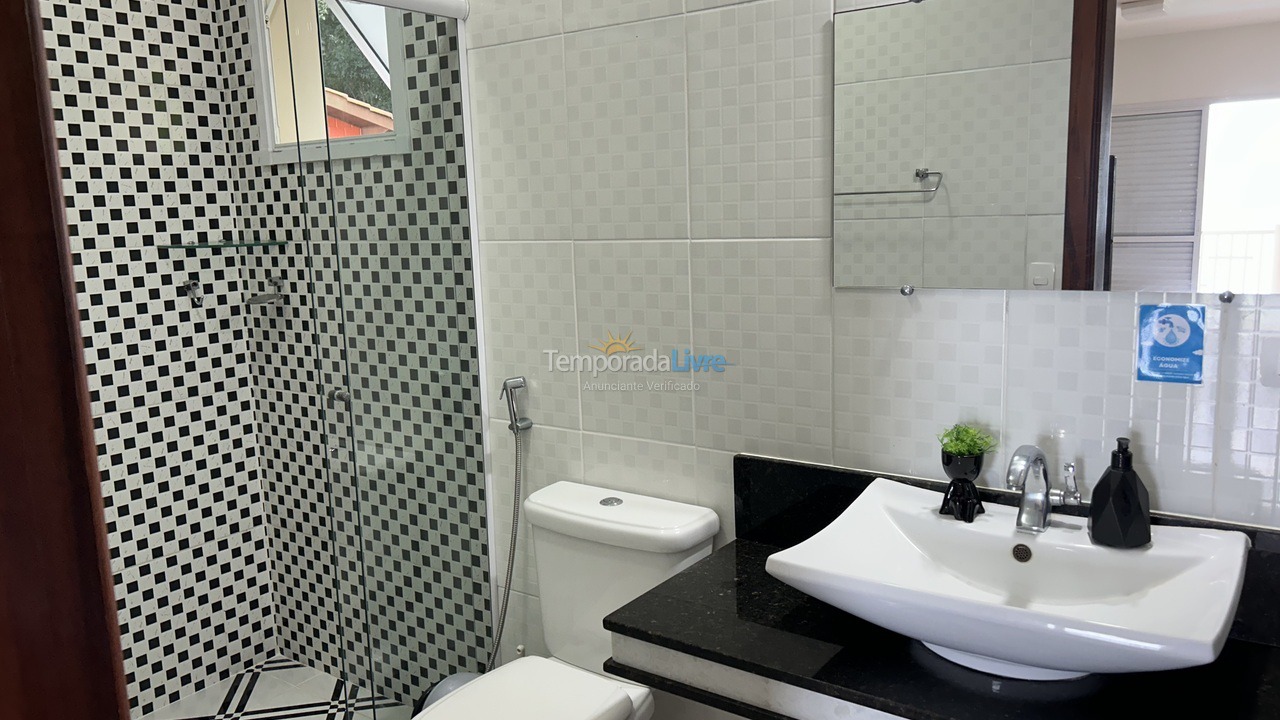 Casa para aluguel de temporada em Ubatuba (Praia do Tenório)